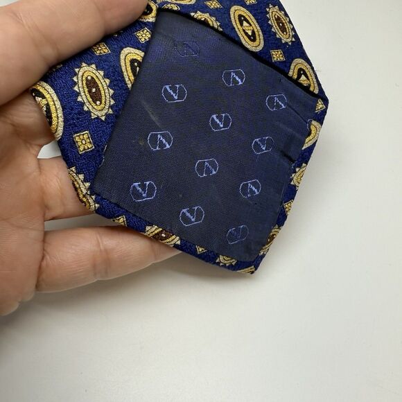 Valentino Cravatte Italy Made Men’s Necktie Blue Geometric 100% Silk Neck Tie - Picture 8 of 9